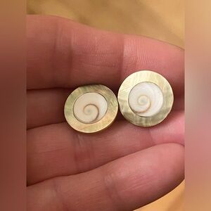 Shiva Shell Circle around Stud Earrings Mother of Pearl Abalone